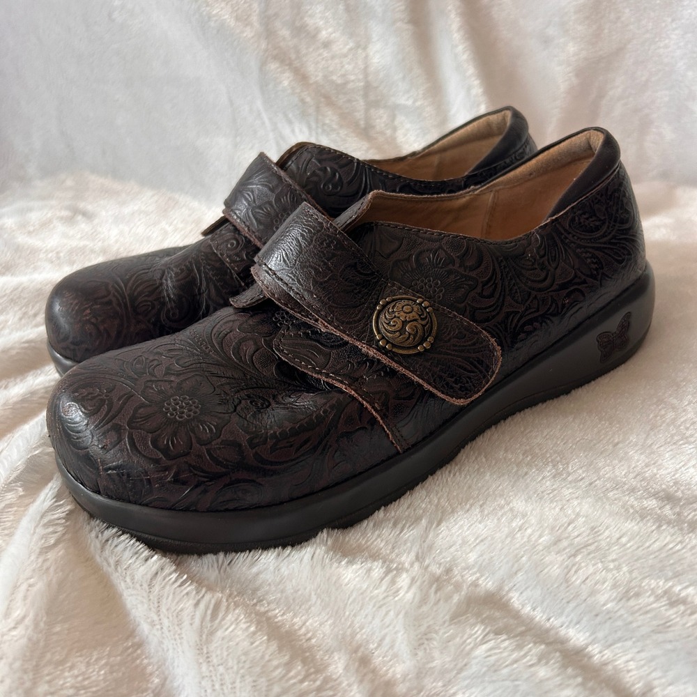 Alegria Jolene Clogs Women 8 Brown Embossed Leather Floral Comfort Professional